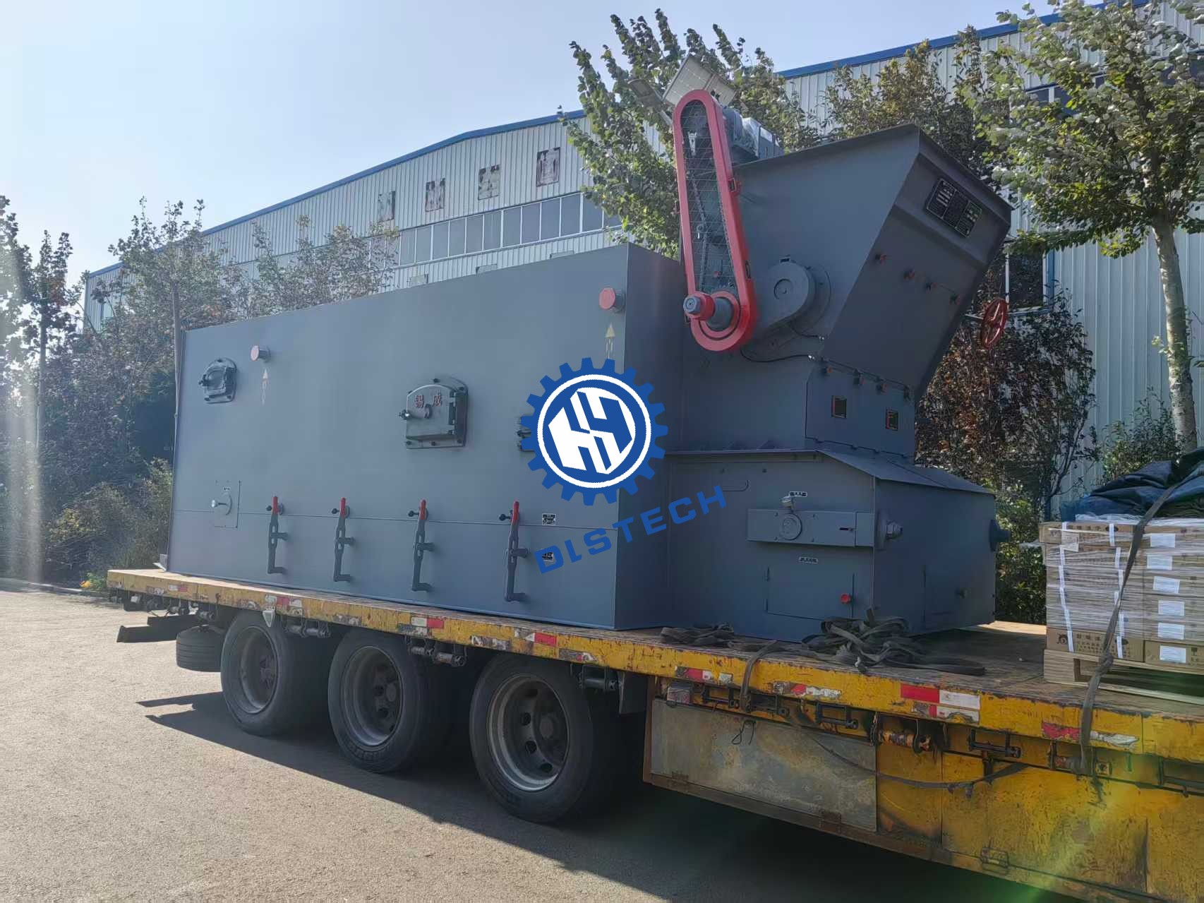 瓦房店惠英机械炉排厂4吨链带炉排发货